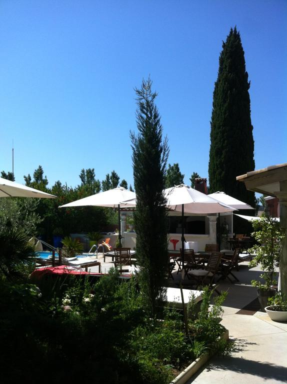 Au Mas Saint Pierre Hotell Pignans Exteriör bild